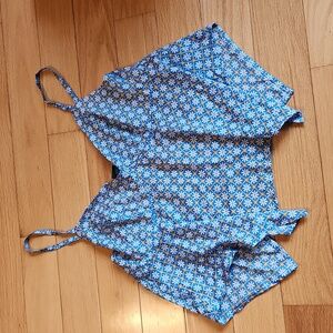 Flowy cropped tank top